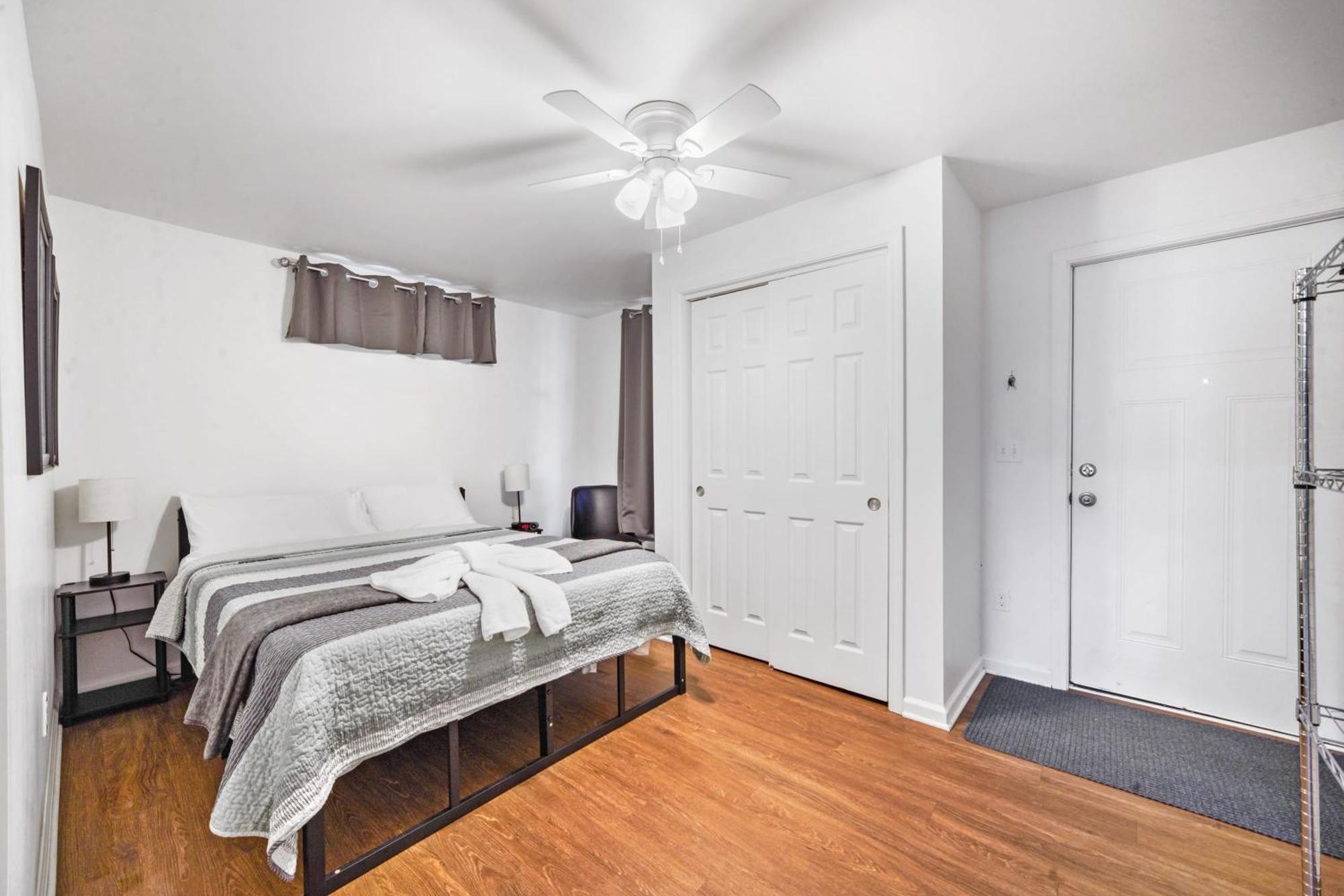 Experience The Unique Re-nu Shipping Container #1 Apartment Louisville